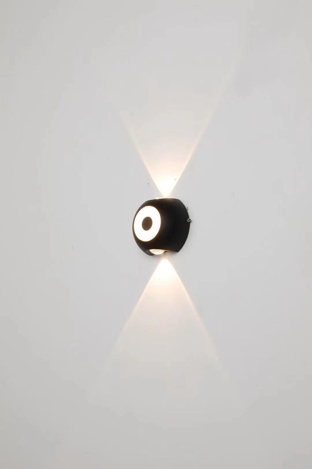 Outdoor LED Wall Lamp